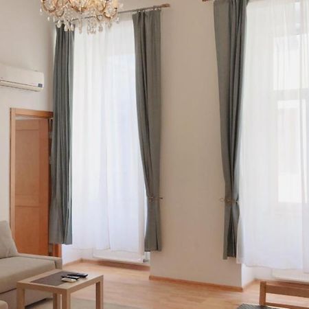 W&B Elegant Apartment Near The Zsinagogak Budapest Ngoại thất bức ảnh