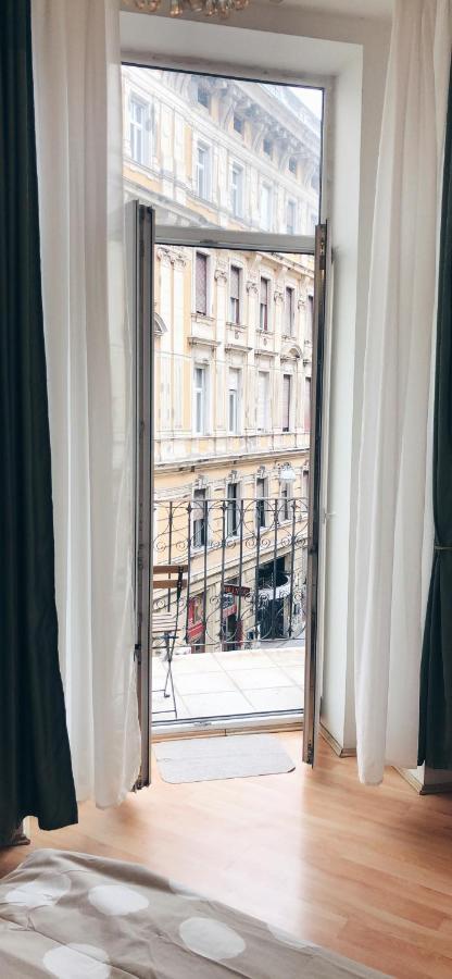 W&B Elegant Apartment Near The Zsinagogak Budapest Ngoại thất bức ảnh