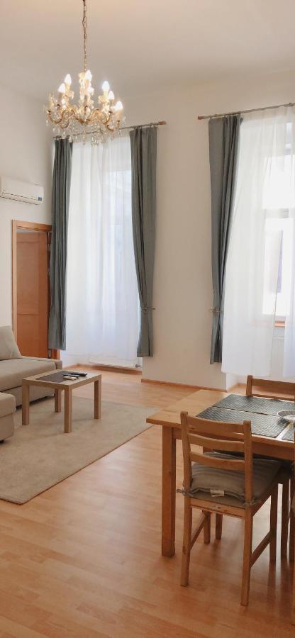 W&B Elegant Apartment Near The Zsinagogak Budapest Ngoại thất bức ảnh